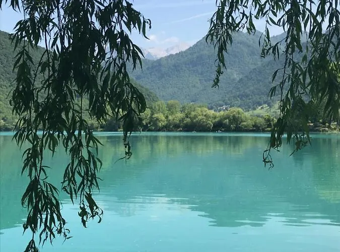 Loyd, Tolmin - Na Soci アパート *