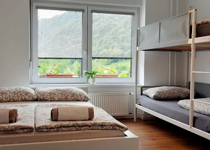 Loyd, Tolmin - Na Soci アパート *