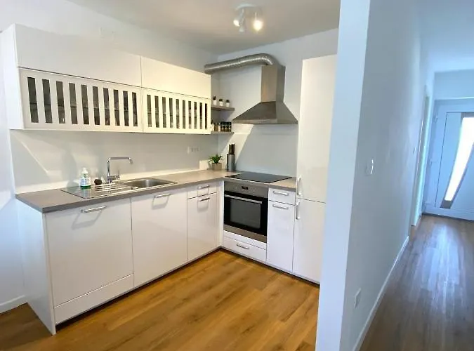 Loyd, Tolmin - Na Soci アパート